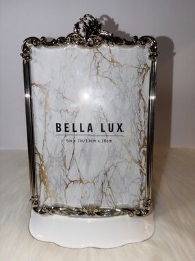 Bella Luxx Silver Decorative Ornate Frame